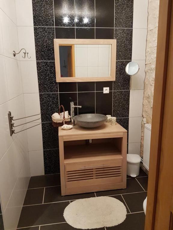 Le Domaine De Bellevue Bed & Breakfast Tanzac Екстериор снимка